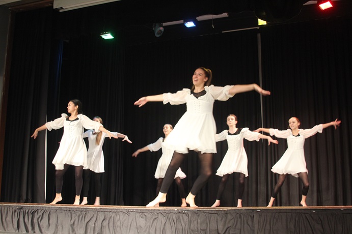 Fairfax Academy Eisteddfod 2023: Dancers from Kenilworth House perform.