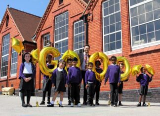 Slade Primary Ofsted 2024 – staff ‘thrilled’ after glowing report Slade Primary Ofsted 2024 - Executive headteacher Danny Jones with students.